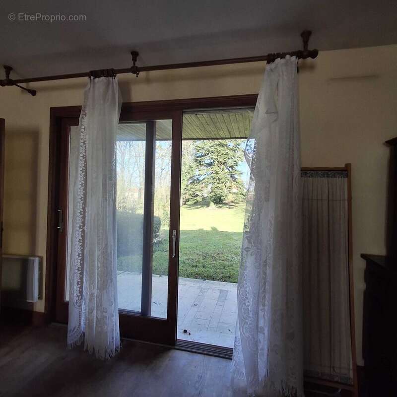 Maison à MONTEMBOEUF