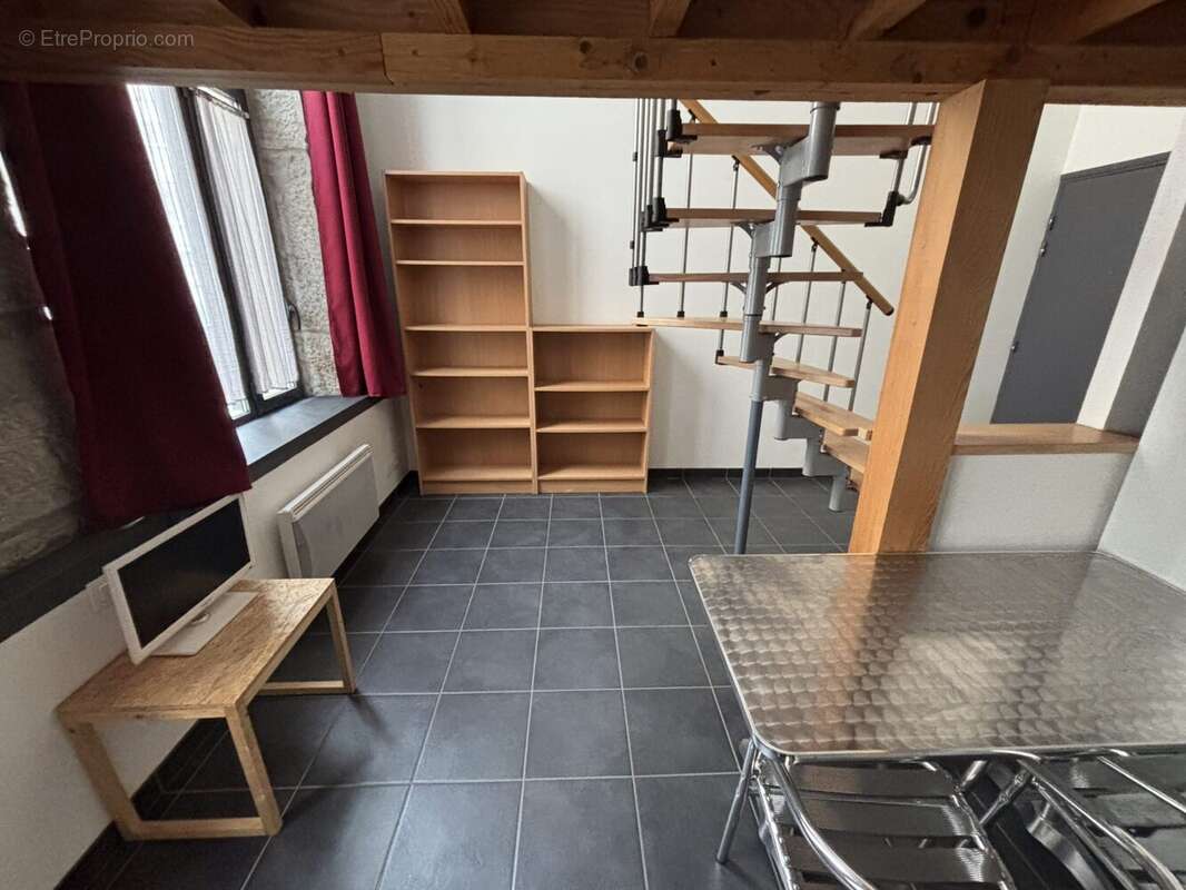 Appartement à SAINT-ETIENNE