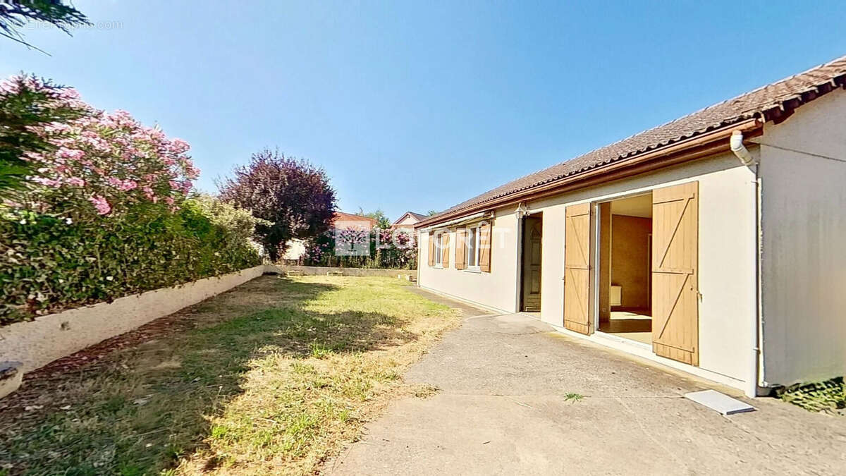 Maison à DECINES-CHARPIEU