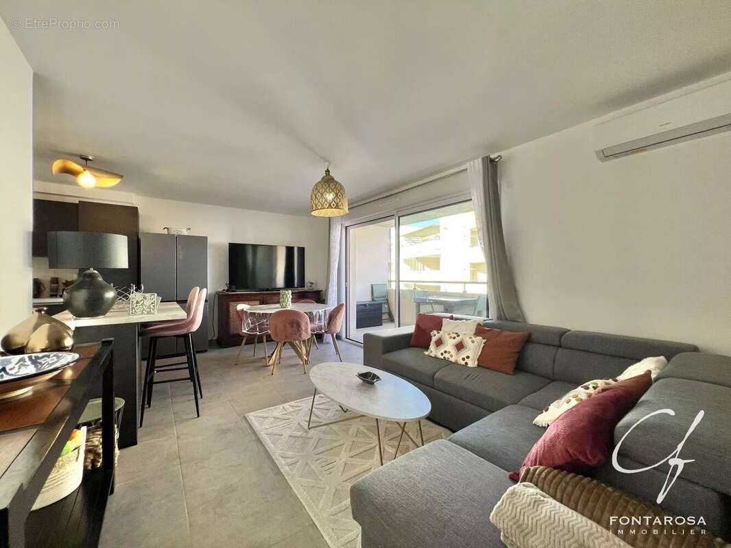 Appartement à FREJUS