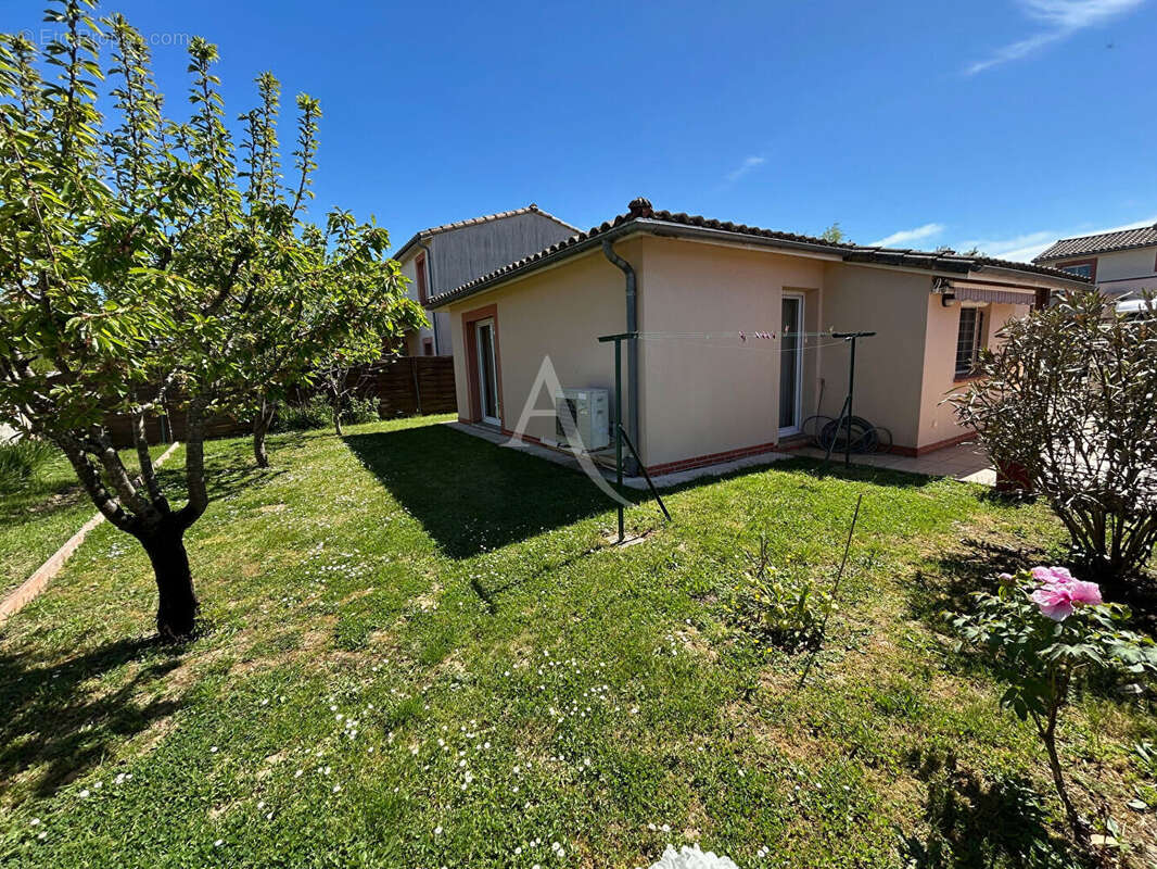 Maison à MONDONVILLE