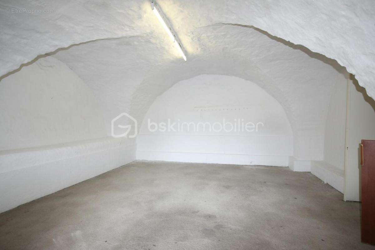 MILHAUD – Maison de village avec travaux et très fort potentiel - photo 22