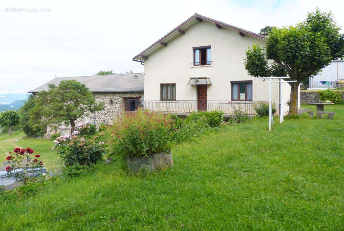 Maison de caractère à Saint-Hostien - photo 4