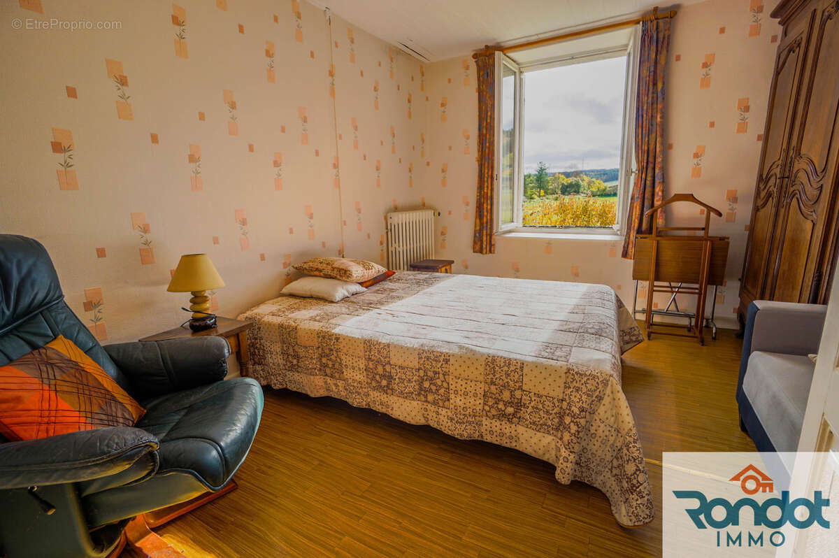 Maison à MAREY-SUR-TILLE