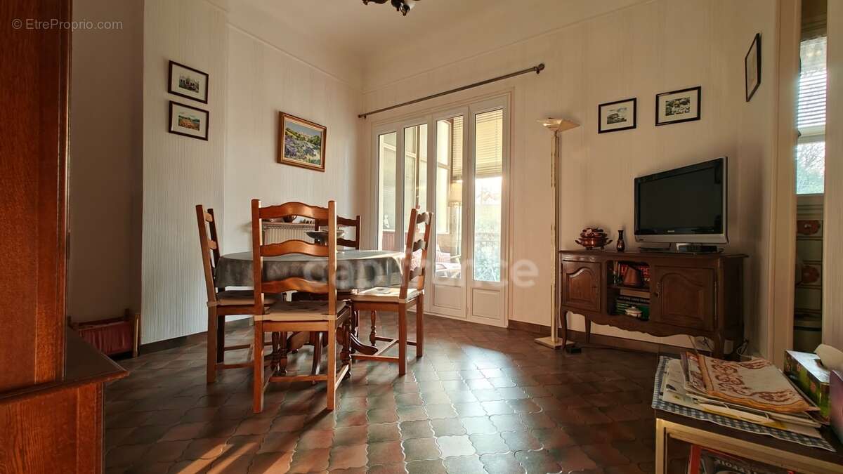 Maison plain pied 4 pièces le petit clamart (92) - photo 3