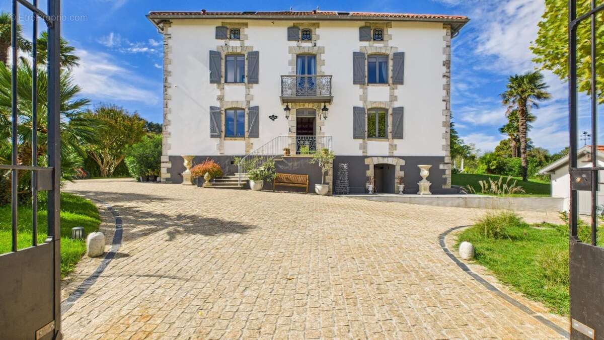 Maison à GUICHE