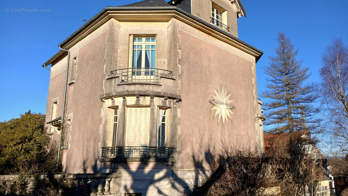 Maison à MAURIAC