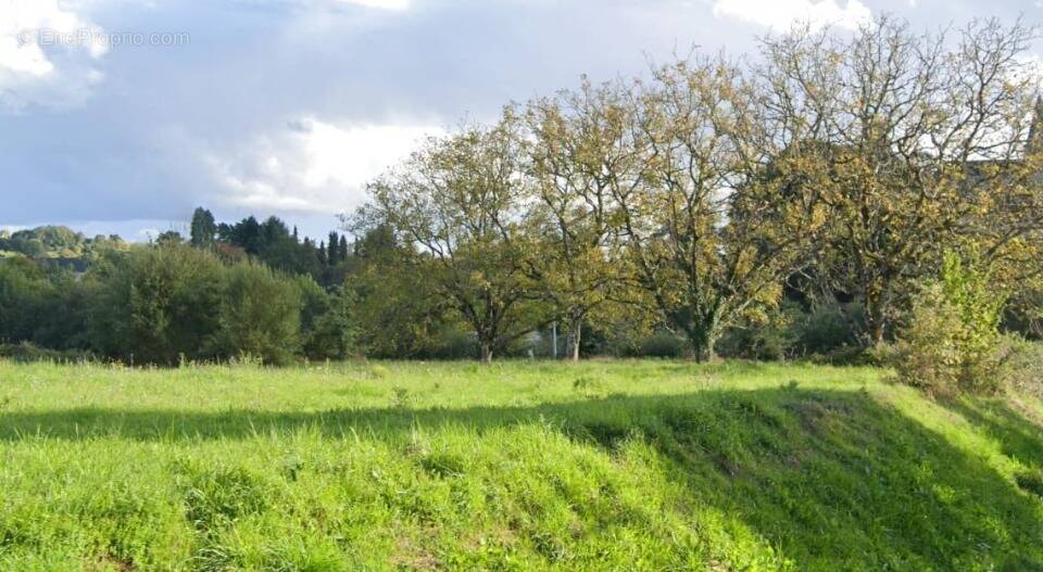 Terrain à BRIVE-LA-GAILLARDE