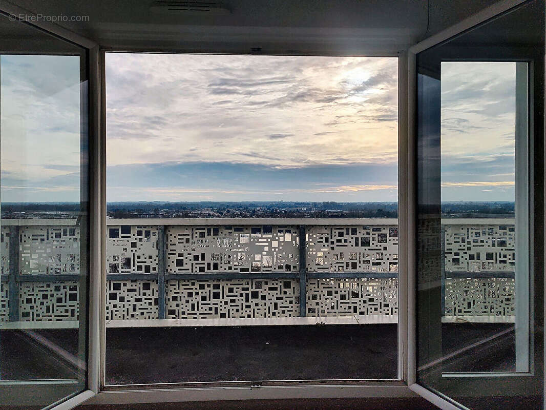 Appartement à VILLENAVE-D&#039;ORNON