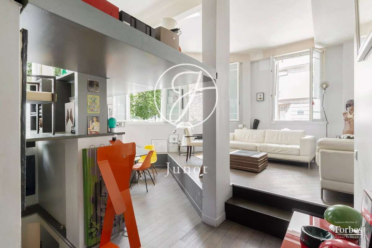 Appartement à PARIS-18E