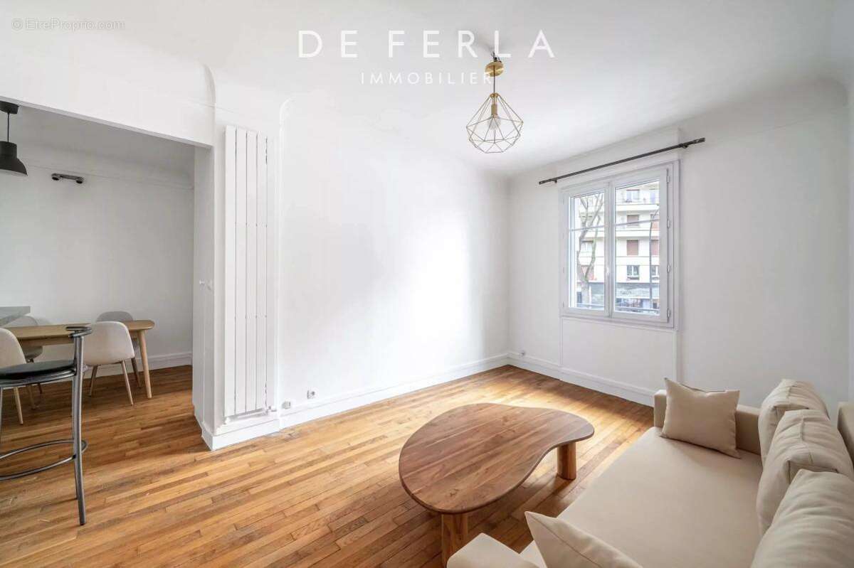 Appartement à PARIS-15E