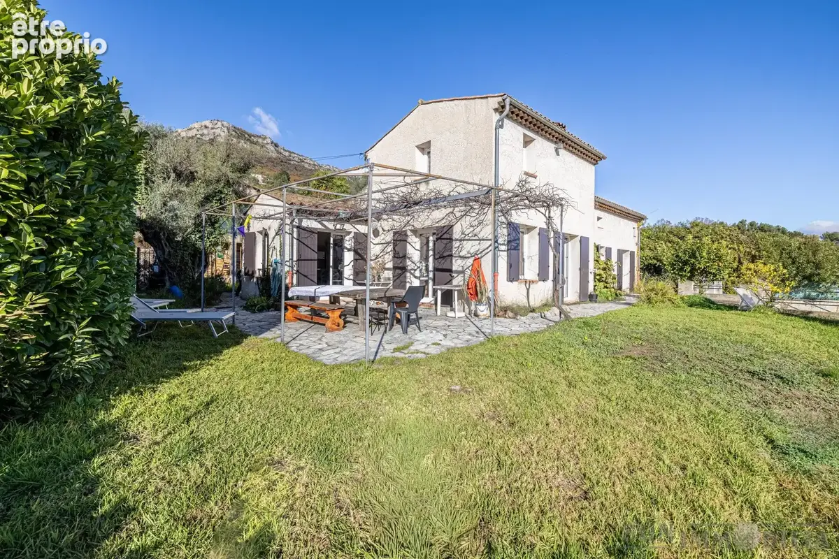 Maison 6 pièces 166 m² à vendre à Vence (06140) - photo 1