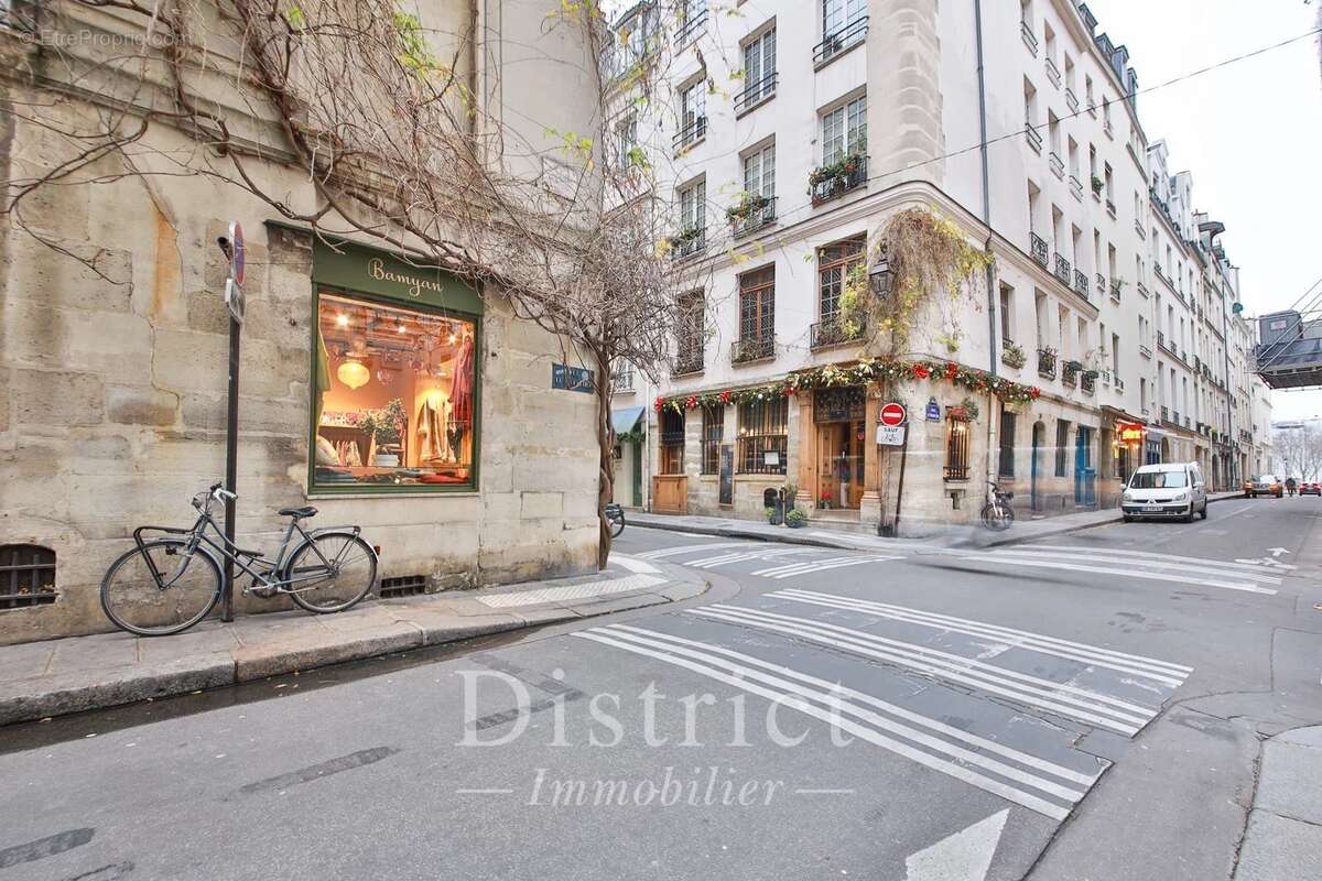 Appartement à PARIS-4E