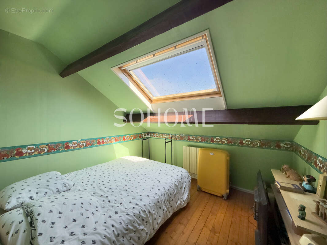 Maison Secteur rue de Courcelles - Avec jardinet et cour - 4 chambres - photo 11