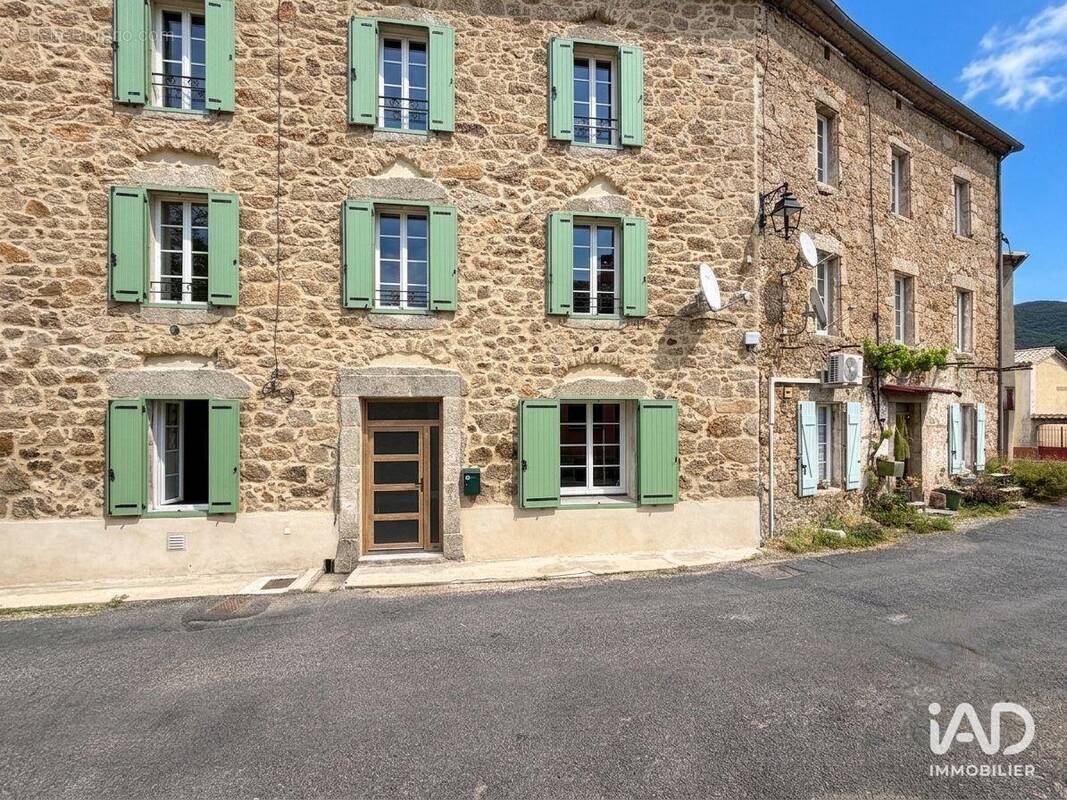 Photo 1 - Maison à NOTRE-DAME-DE-LA-ROUVIERE