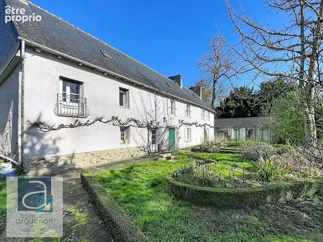 Charmant presbytère du XIXème siècle - Élégante demeure de caractère au coeur de la campagne, à proximité immédiate de la RN12 v - photo 3