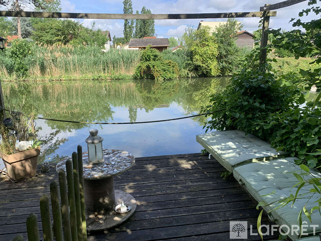 Maison de caractère avec piscine, lac privé et dépendance _ Livry-Gargan Sévigné - photo 16