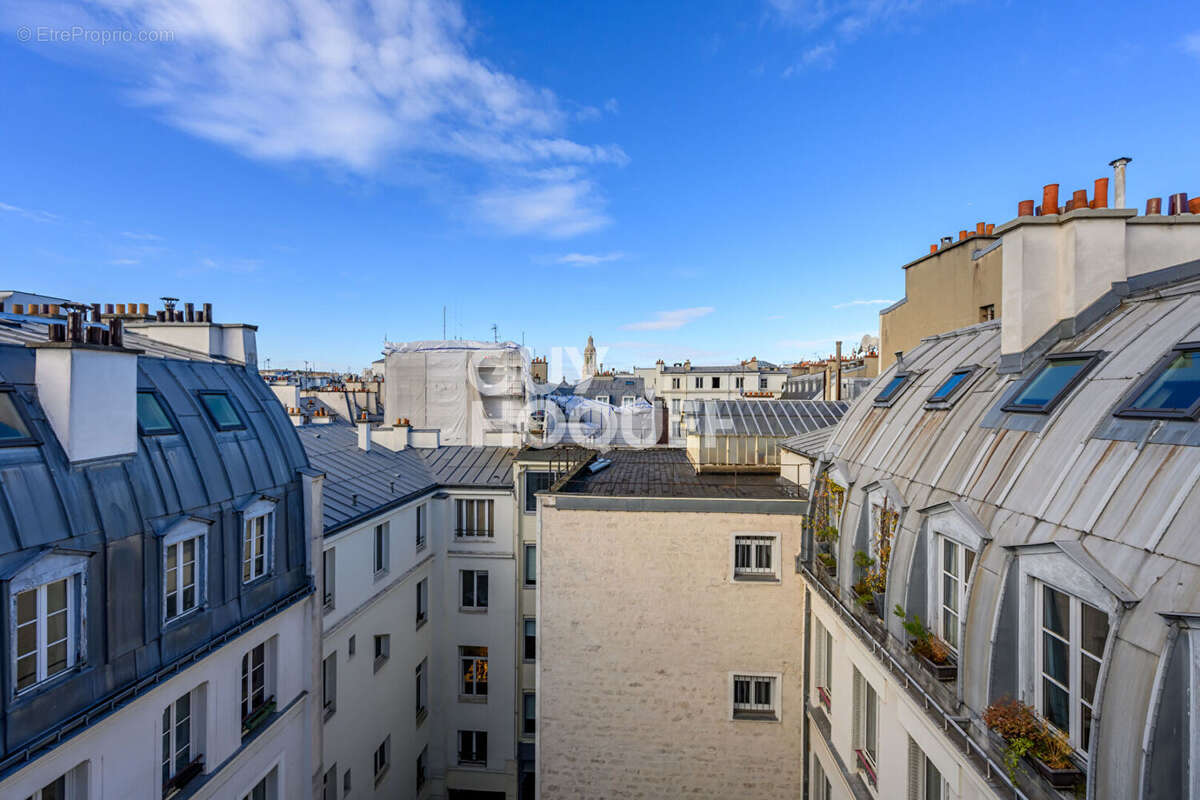 Appartement à PARIS-9E