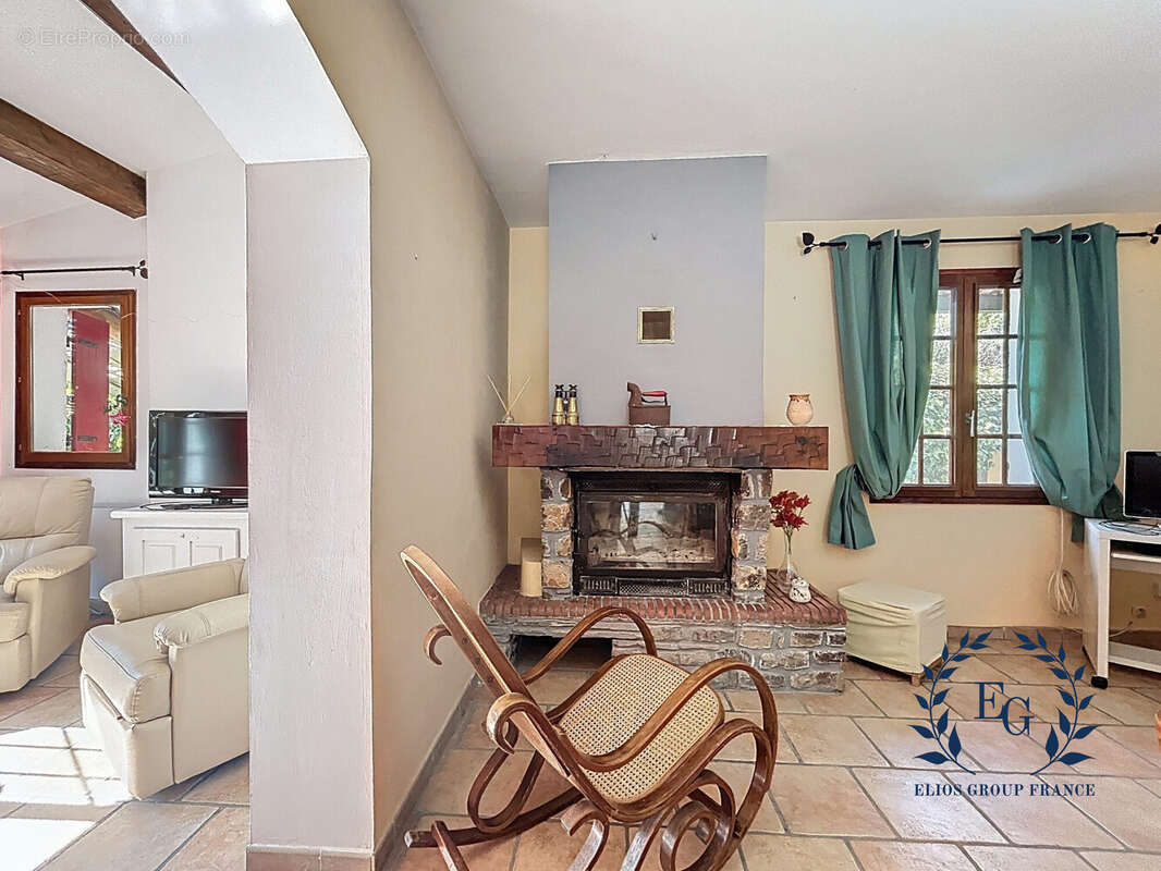 Maison à FORCALQUEIRET
