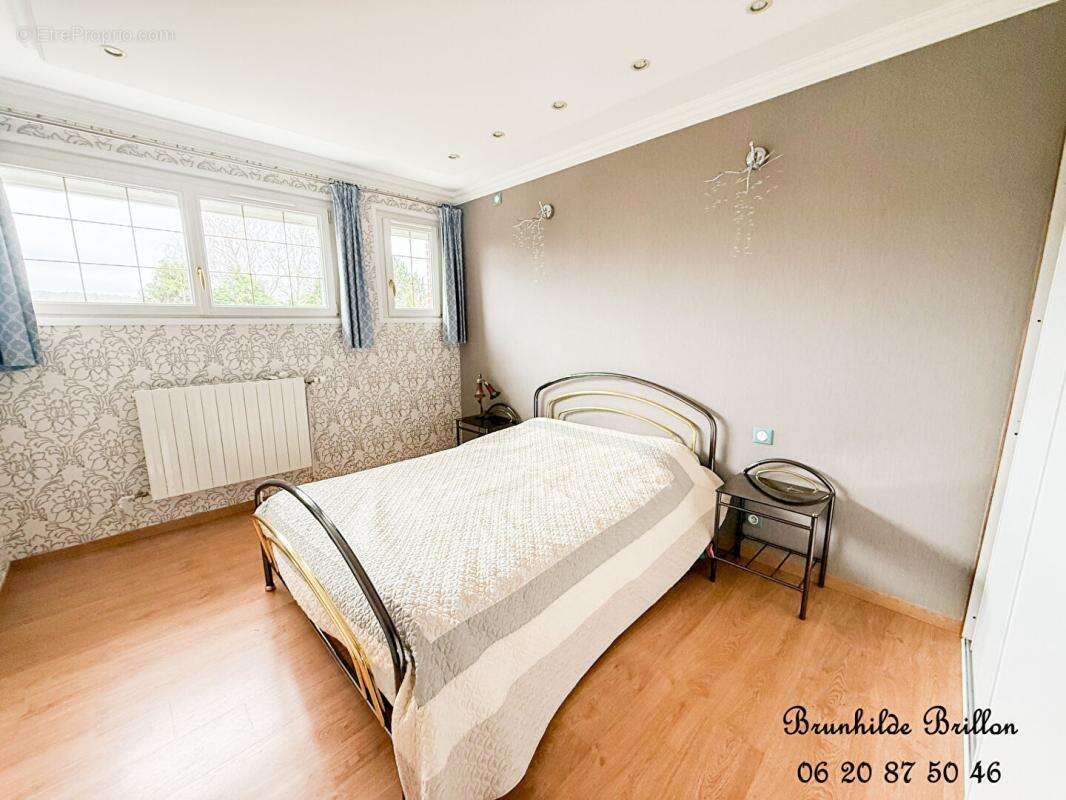 Maison semi plain-pied 220M², 5 à 6 chambres, sous sol complet jardin paysagé - photo 16
