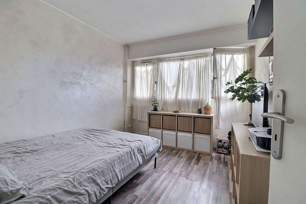 Appartement à CHENNEVIERES-SUR-MARNE