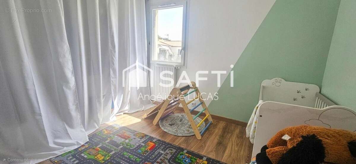 Maison 99 m² à Chateau-Guibert  - photo 9