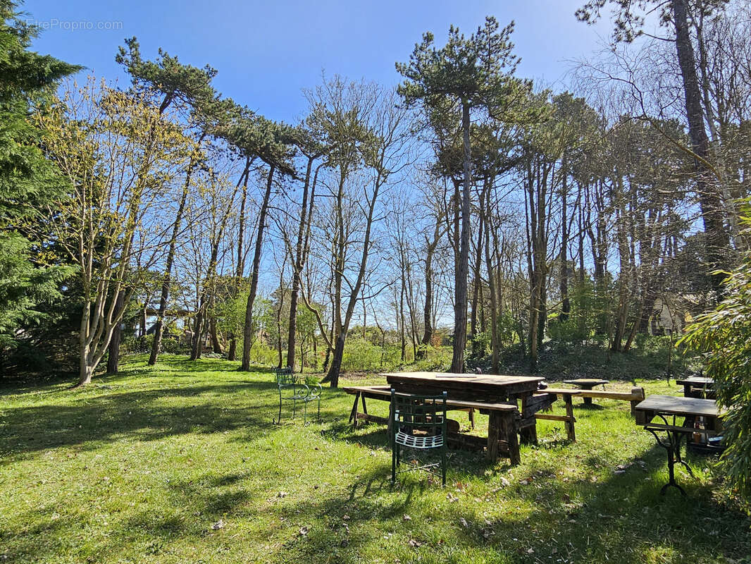 Appartement à VARAVILLE