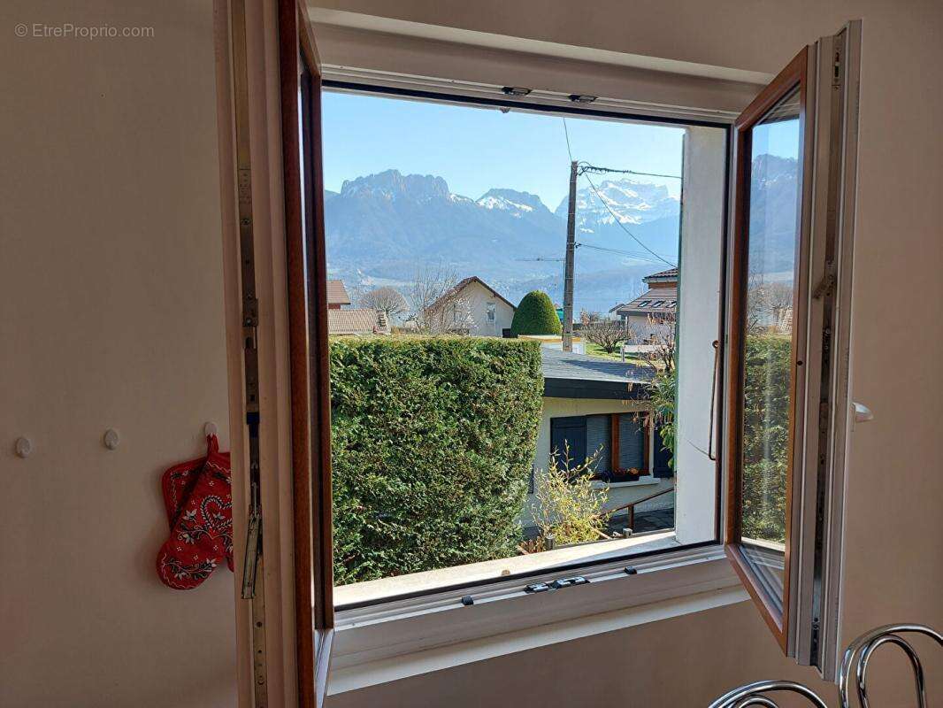 Appartement à SEVRIER