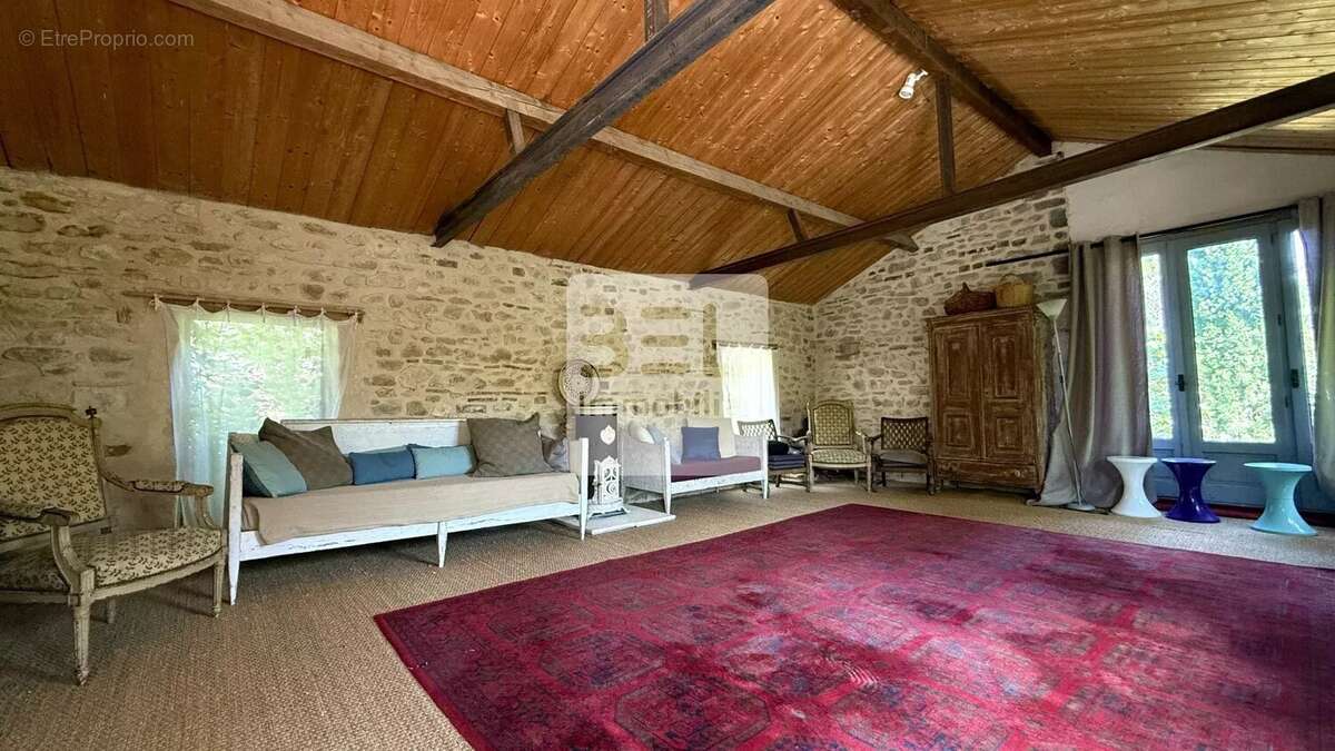 Maison à UZES