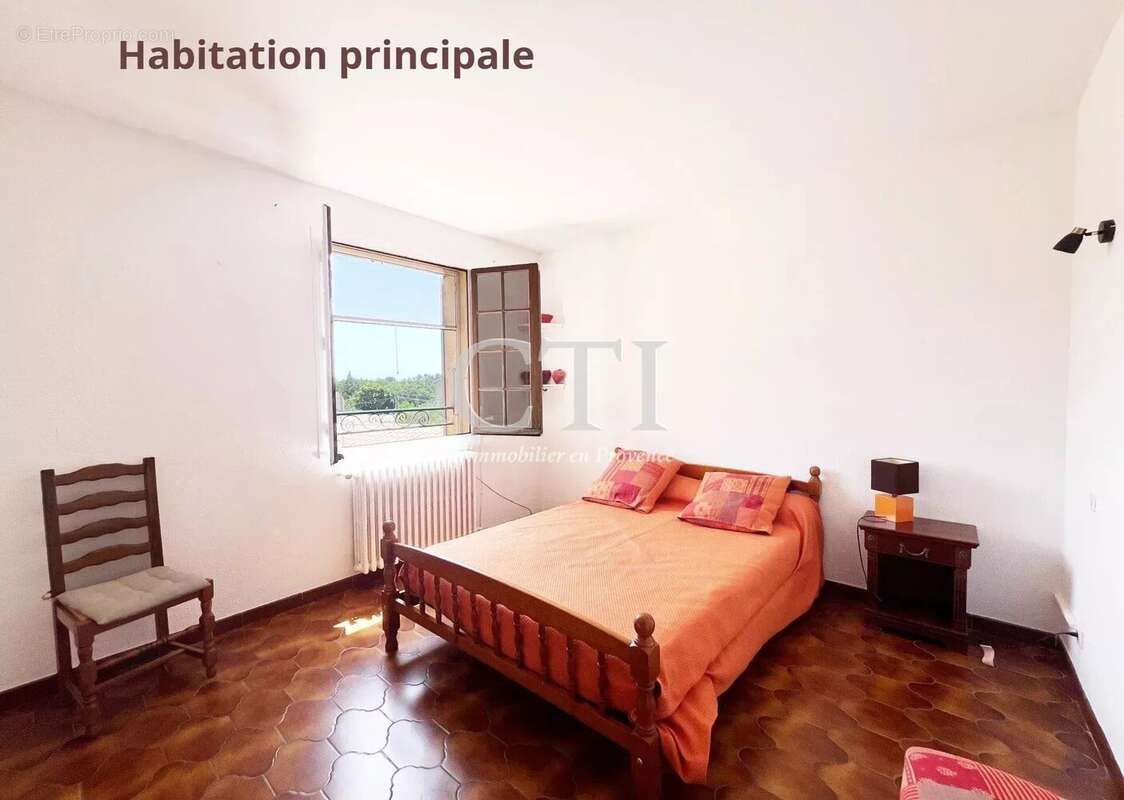 Maison à VAISON-LA-ROMAINE