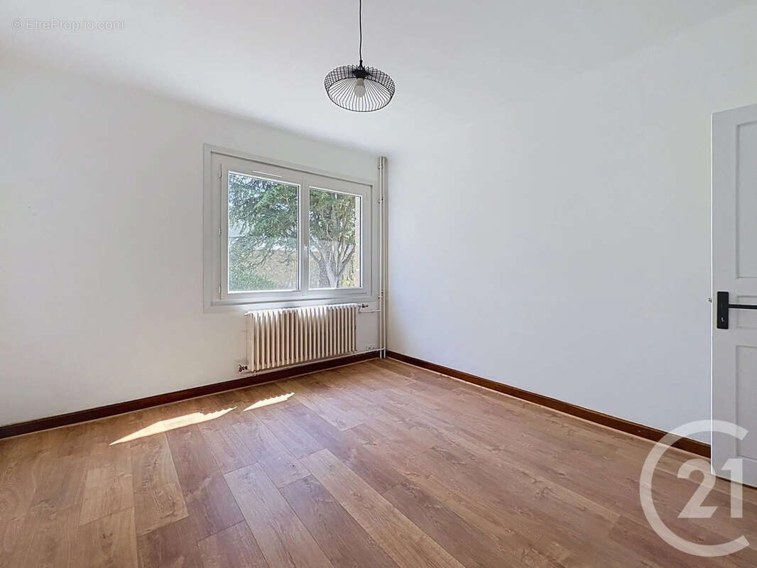 Maison 150 m² à Trelevern  - photo 9
