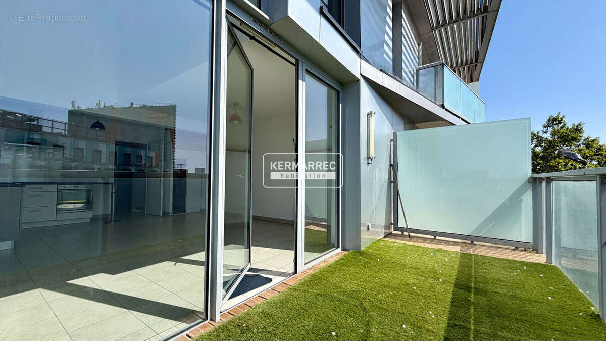 Appartement Nantes T3 duplex 61m² - vue Loire - terrasse - stationnement - photo 10