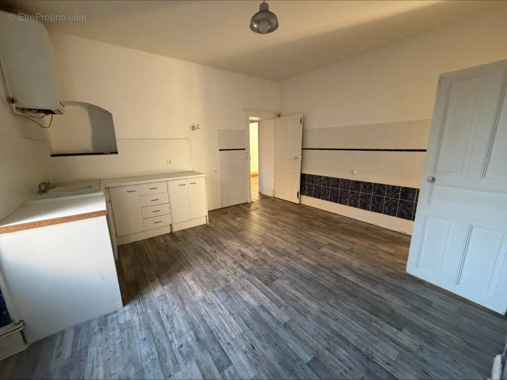 Appartement à SAINT-SERNIN-DU-BOIS