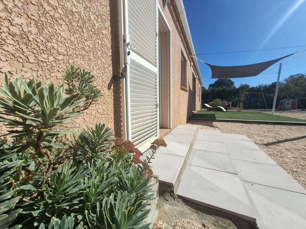 Maison à LEZIGNAN-CORBIERES