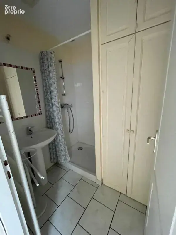 Petit Immeuble de 138 m²- Pour investisseurs - Toutes Aides - photo 9