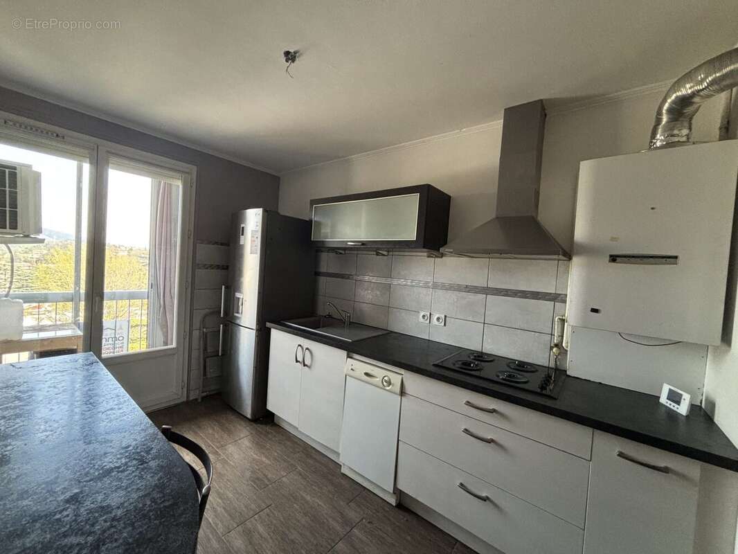 Appartement 92 m² à Privas  - photo 4
