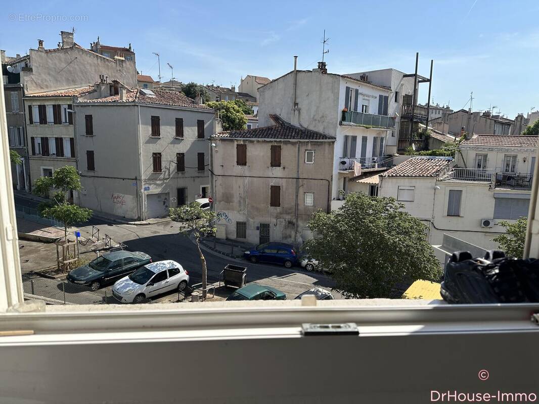 Appartement à MARSEILLE-3E