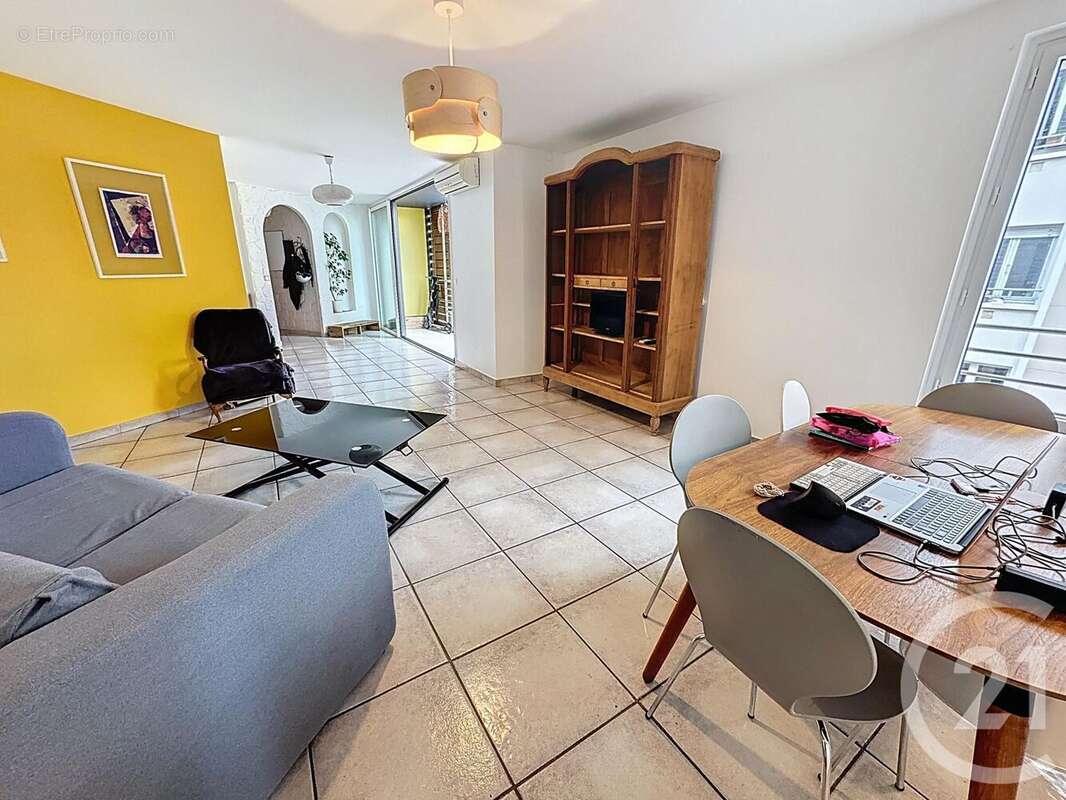 Appartement à LYON-7E