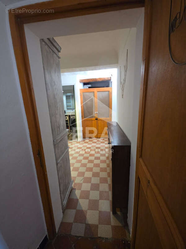 Maison à LA ROQUETTE-SUR-SIAGNE