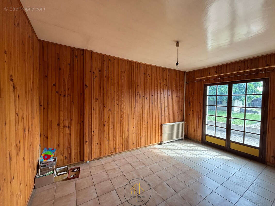 Maison de plain-pied - 140 m2 - 6 chambres - terrain clos - photo 10