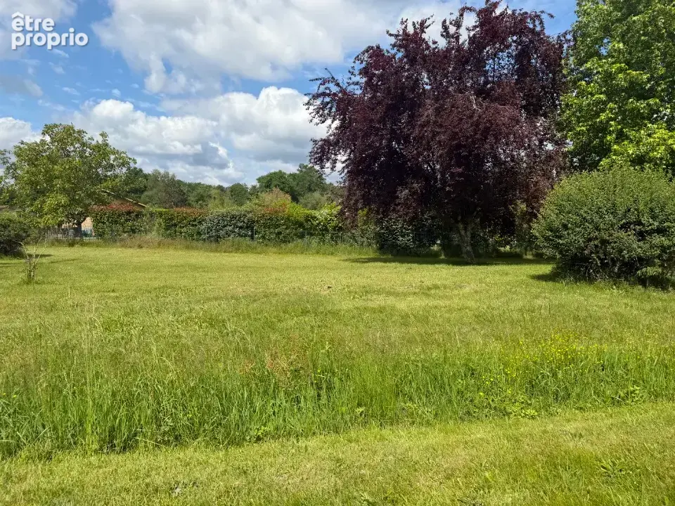 Terrain à PREIGNAC