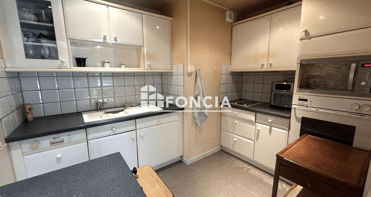 Appartement à MONT-SAINT-AIGNAN