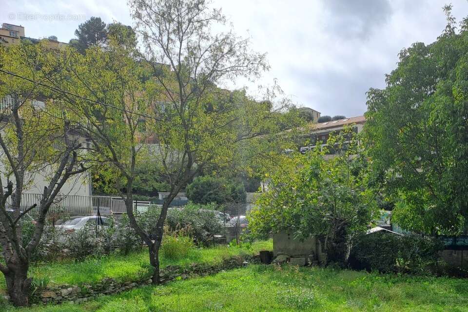 Terrain à LA TRINITE