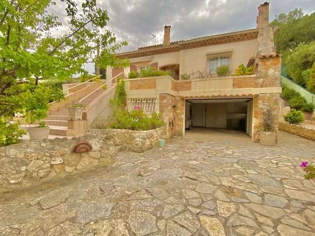 Maison à SAUSSET-LES-PINS