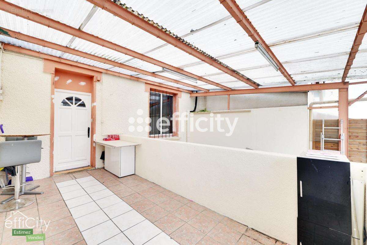 Maison à VILLENEUVE-LE-ROI