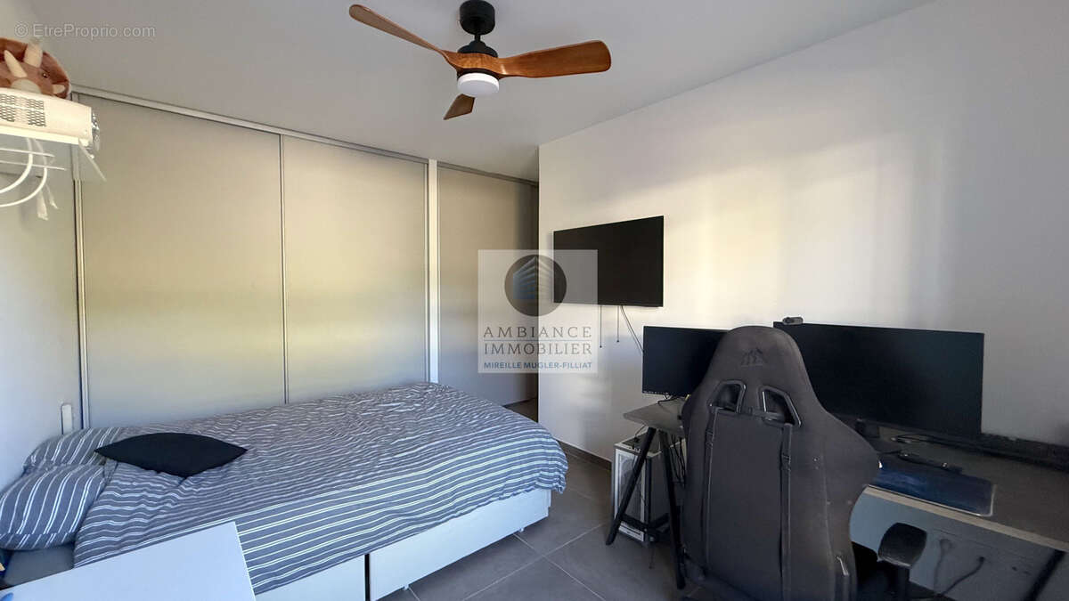 Appartement à GUILHERAND-GRANGES