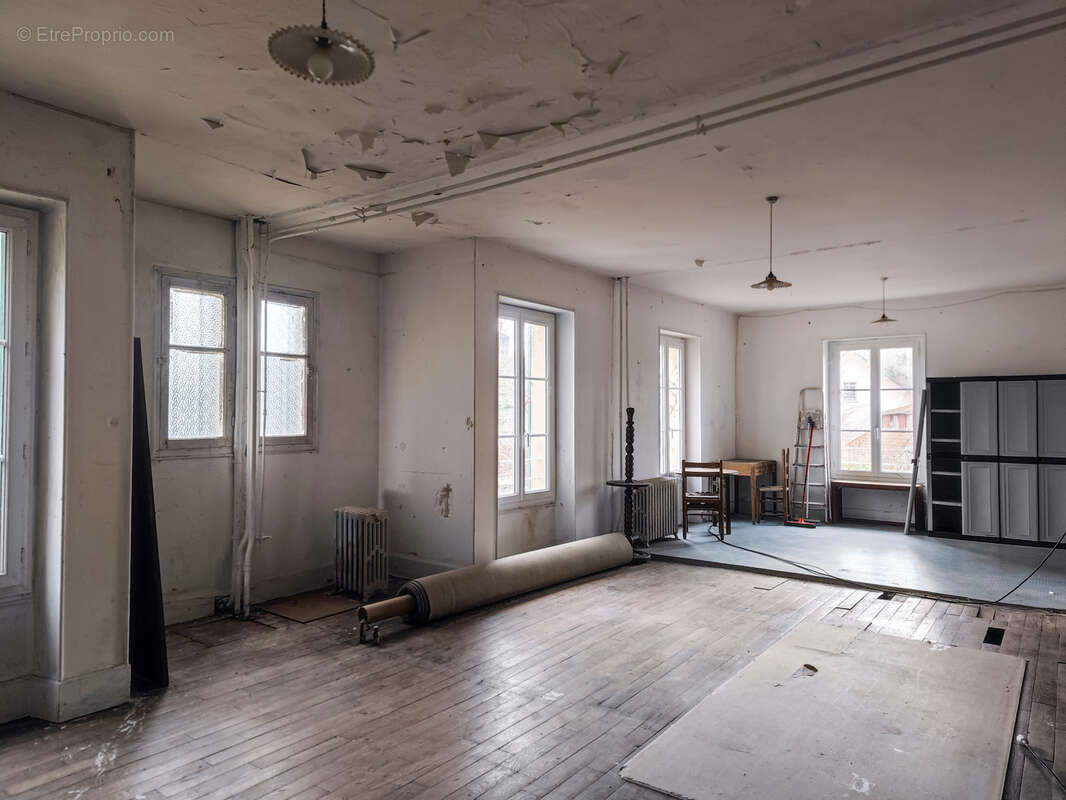 Maison à SAINT-HONORE-LES-BAINS