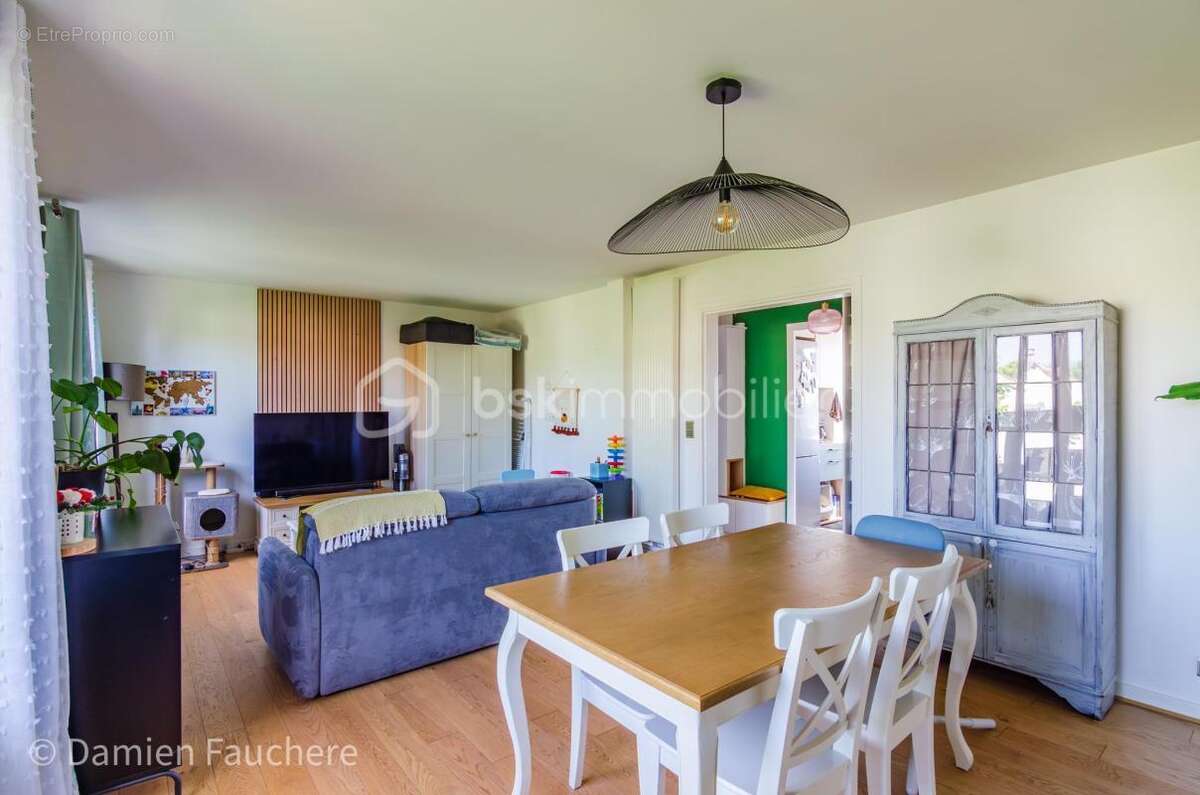 Massy Descartes, Appartement 4 pièces en très bon état, avec balcon, cave et garage ! - photo 21