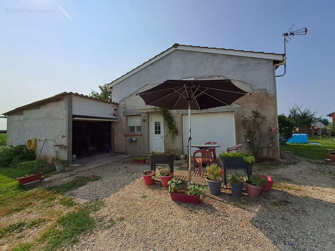 Maison à SAINTE-LIVRADE-SUR-LOT