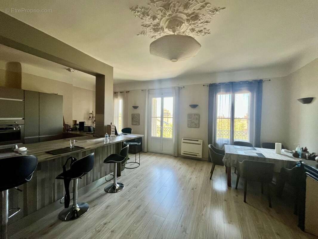 Exclusivité Haussmannien traversant de 145m² avec ascenseur - photo 4